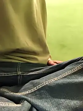 Snapshot of Shubu_76 chatting on November 17, 6:14 pm Shubu 76 online show from November 17, 6:14 pm