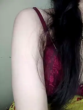 Snapshot of Fair-magic-woman chatting on January 10, 6:09 am Fair-magic-woman online show from January 10, 6:09 am