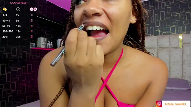 Snapshot of brenda_nova18 chatting on March 6, 11:47 am brenda nova18 online show from March 6, 11:47 am
