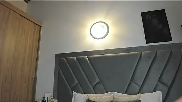 Snapshot of brenda_nova18 chatting on September 17, 9:16 pm brenda nova18 online show from September 17, 9:16 pm