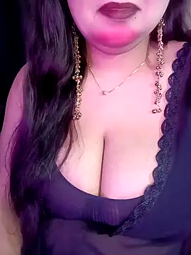 Suhanakhan00 online show from March 19, 8:46 pm