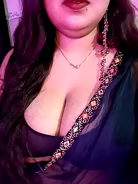 Suhanakhan00 online show from April 28, 9:36 am