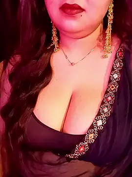 Suhanakhan00 online show from April 29, 10:41 am