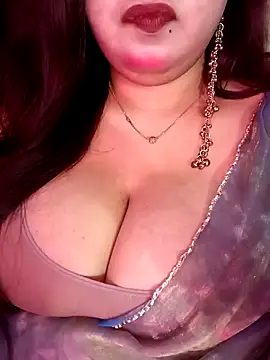 Suhanakhan00 online show from June 20, 7:22 am