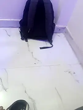 hottboyakash6969 online show from December 18, 11:45 am