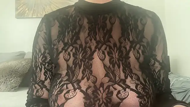 Serena 4you online show from March 31, 4:07 pm