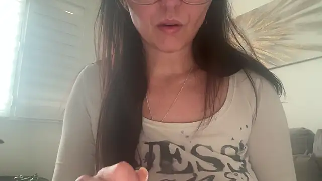 Serena 4you online show from April 20, 6:09 pm