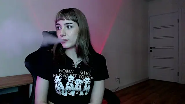 Snapshot of Princess_Shy___ chatting on March 7, 5:06 pm Princess Shy online show from March 7, 5:06 pm