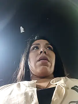 Snapshot of Karenn12 chatting on November 8, 2:12 am Karenn12 online show from November 8, 2:12 am