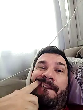 KAZADO LIBERAL online show from October 7, 3:42 pm