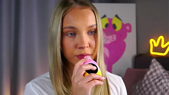 Snapshot of AftonConnett chatting on November 8, 1:06 am AftonConnett online show from November 8, 1:06 am