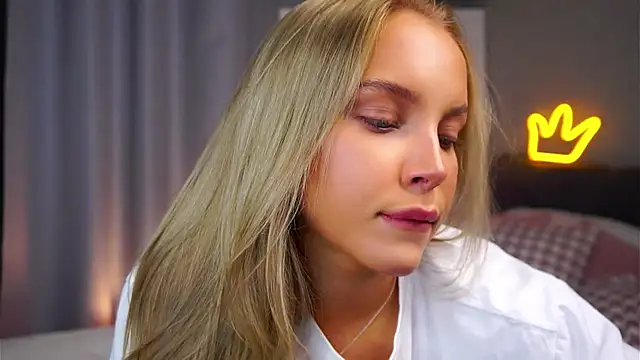 Snapshot of AftonConnett chatting on November 9, 1:15 am AftonConnett online show from November 9, 1:15 am