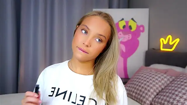 Snapshot of AftonConnett chatting on November 13, 1:04 am AftonConnett online show from November 13, 1:04 am