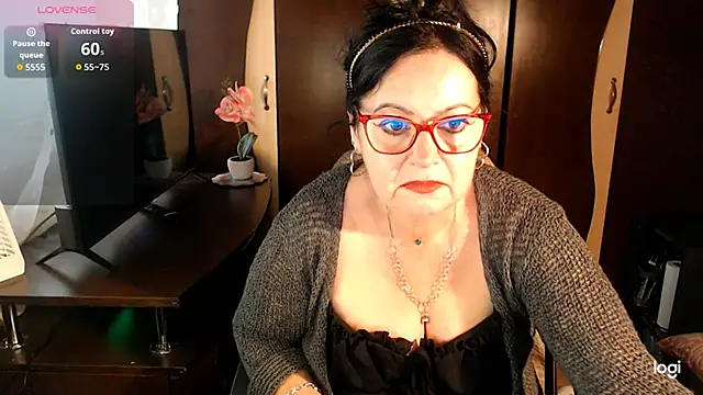 exymilf  online show from December 2, 11:37 am