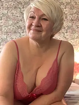 Laura Millf online show from January 21, 8:19 am