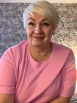 Laura Millf online show from February 19, 9:17 am