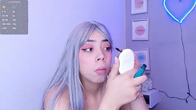 Lizzie-Evans online show from March 20, 12:11 pm