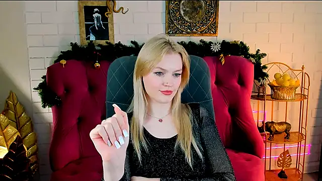 Snapshot of GraceGlamour chatting on December 30, 8:43 am GraceGlamour online show from December 30, 8:43 am