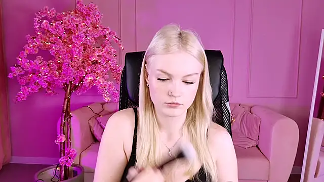 Snapshot of GraceGlamour chatting on September 30, 5:12 am GraceGlamour online show from September 30, 5:12 am
