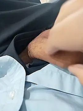 ptrz990 online show from November 29, 1:36 pm