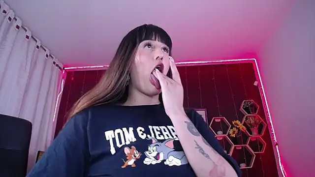 AnabelleGron online show from February 5, 1:15 am