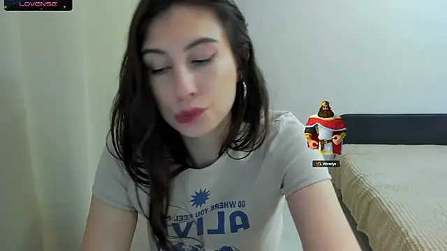 briannababy  online show from December 28, 12:57 am