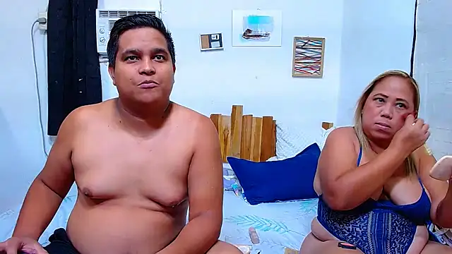 lucasandSofi online show from April 16, 9:04 pm