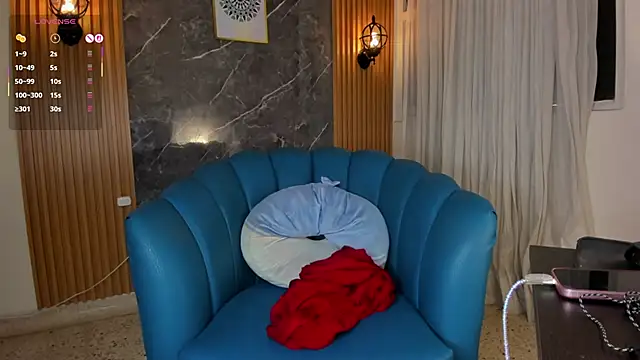 Julie Markk online show from April 15, 7:43 pm