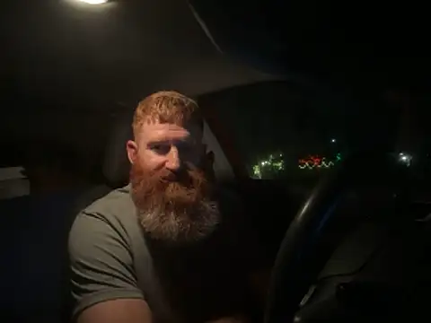 Redfurr69 online show from December 13, 2:27 pm