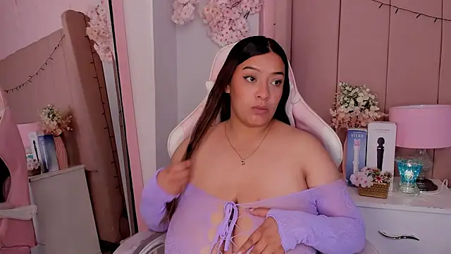 MollyBigBoobs12 online show from October 10, 8:41 pm