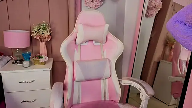 MollyBigBoobs12 online show from October 24, 8:38 pm