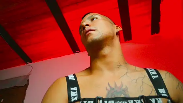 Leonnardo Jaramillo online show from February 25, 10:04 am