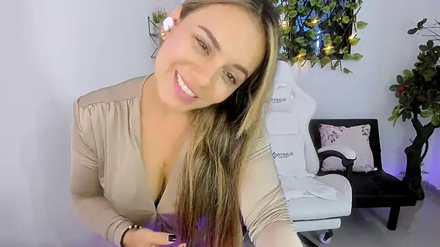 Sara lopez 28 online show from January 18, 2:55 pm