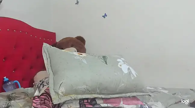 sharoncute1 online show from March 8, 4:01 am