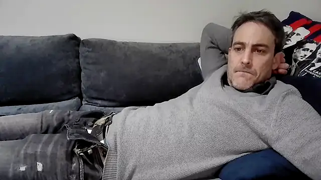 Snapshot of basquehotboy chatting on February 7, 9:58 pm basquehotboy online show from February 7, 9:58 pm