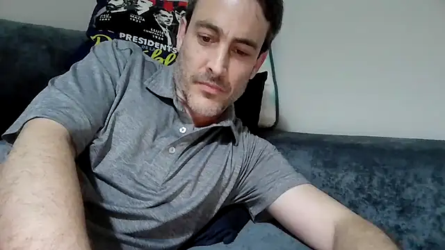 Snapshot of basquehotboy chatting on February 25, 12:58 am basquehotboy online show from February 25, 12:58 am