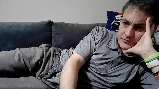 Snapshot of basquehotboy chatting on February 26, 10:20 pm basquehotboy online show from February 26, 10:20 pm