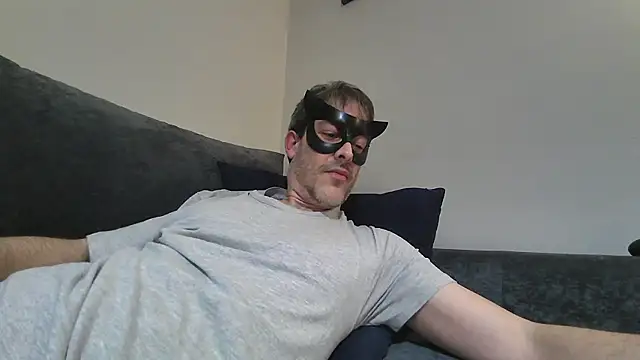 Snapshot of basquehotboy chatting on March 23, 2:15 am basquehotboy online show from March 23, 2:15 am