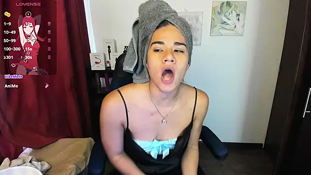 Snapshot of natasha777_v chatting on September 16, 9:27 pm natasha777 v online show from September 16, 9:27 pm