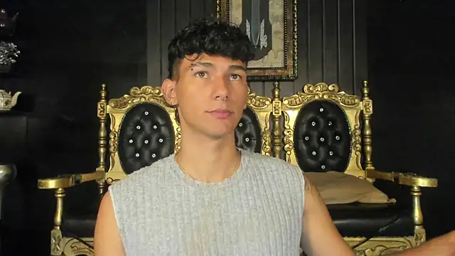 Snapshot of Alexx_tc chatting on December 14, 3:51 am Alexx tc online show from December 14, 3:51 am