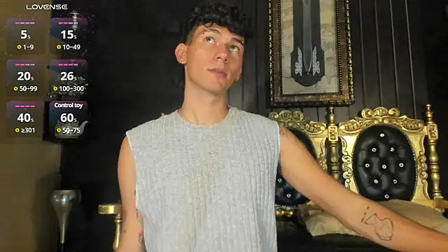 Snapshot of Alexx_tc chatting on December 14, 6:56 am Alexx tc online show from December 14, 6:56 am