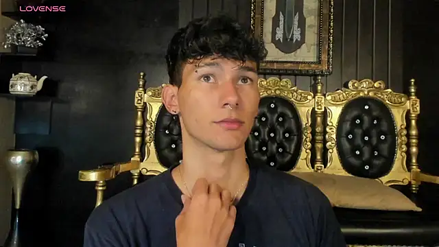 Snapshot of Alexx_tc chatting on December 24, 4:55 am Alexx tc online show from December 24, 4:55 am