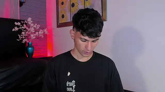 Snapshot of Alexx_tc chatting on December 25, 5:48 am Alexx tc online show from December 25, 5:48 am