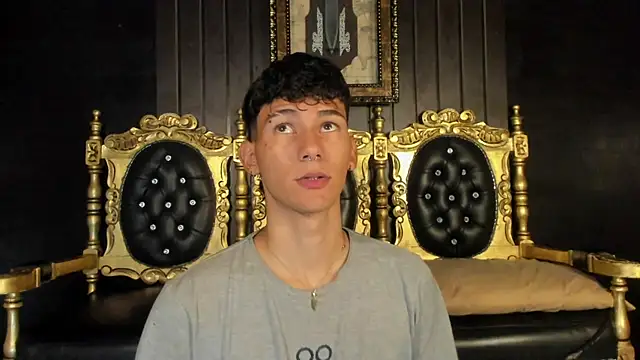 Snapshot of Alexx_tc chatting on December 28, 3:58 am Alexx tc online show from December 28, 3:58 am