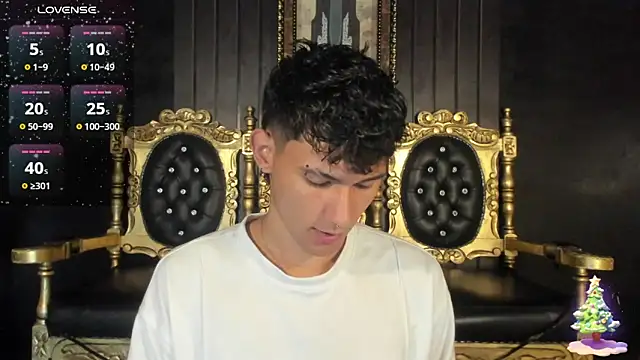 Snapshot of Alexx_tc chatting on December 31, 3:34 am Alexx tc online show from December 31, 3:34 am