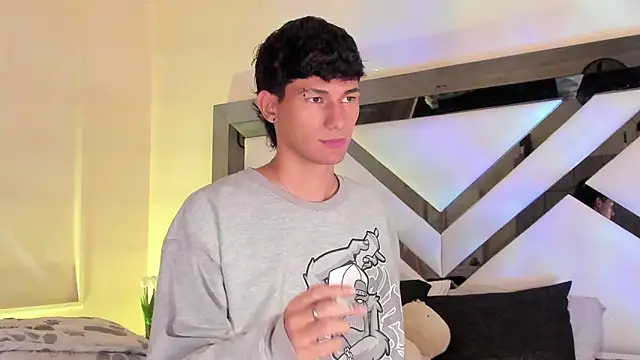 Snapshot of Alexx_tc chatting on February 13, 3:07 am Alexx tc online show from February 13, 3:07 am