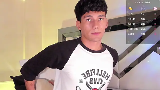 Snapshot of Alexx_tc chatting on February 13, 9:20 am Alexx tc online show from February 13, 9:20 am