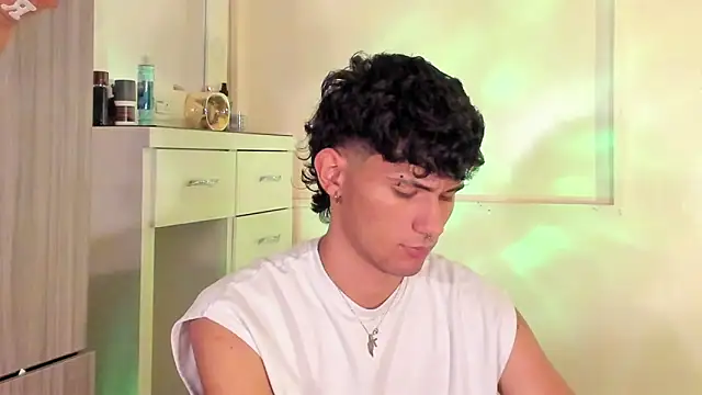 Snapshot of Alexx_tc chatting on February 22, 4:29 am Alexx tc online show from February 22, 4:29 am