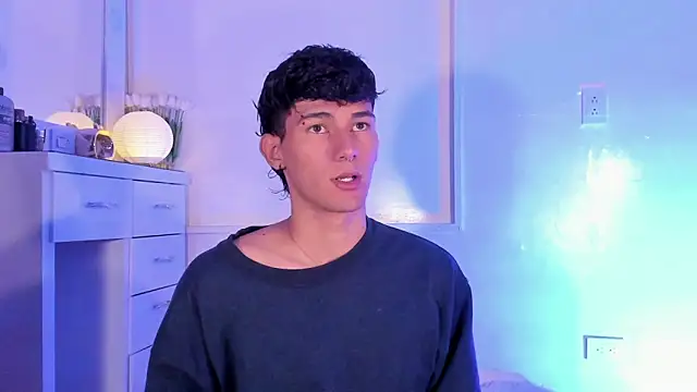 Snapshot of Alexx_tc chatting on March 23, 4:05 am Alexx tc online show from March 23, 4:05 am