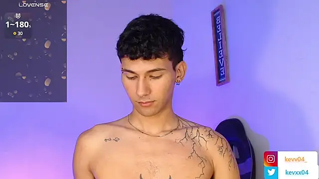 Snapshot of Alexx_tc chatting on September 23, 7:44 am Alexx tc online show from September 23, 7:44 am